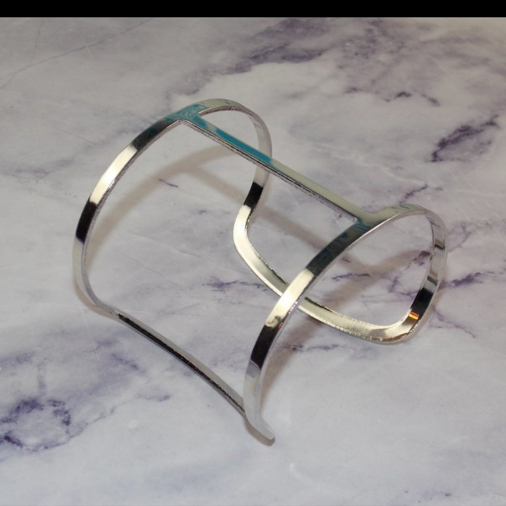 Minimalist Cuff Bracelet Silver Color Wire Open